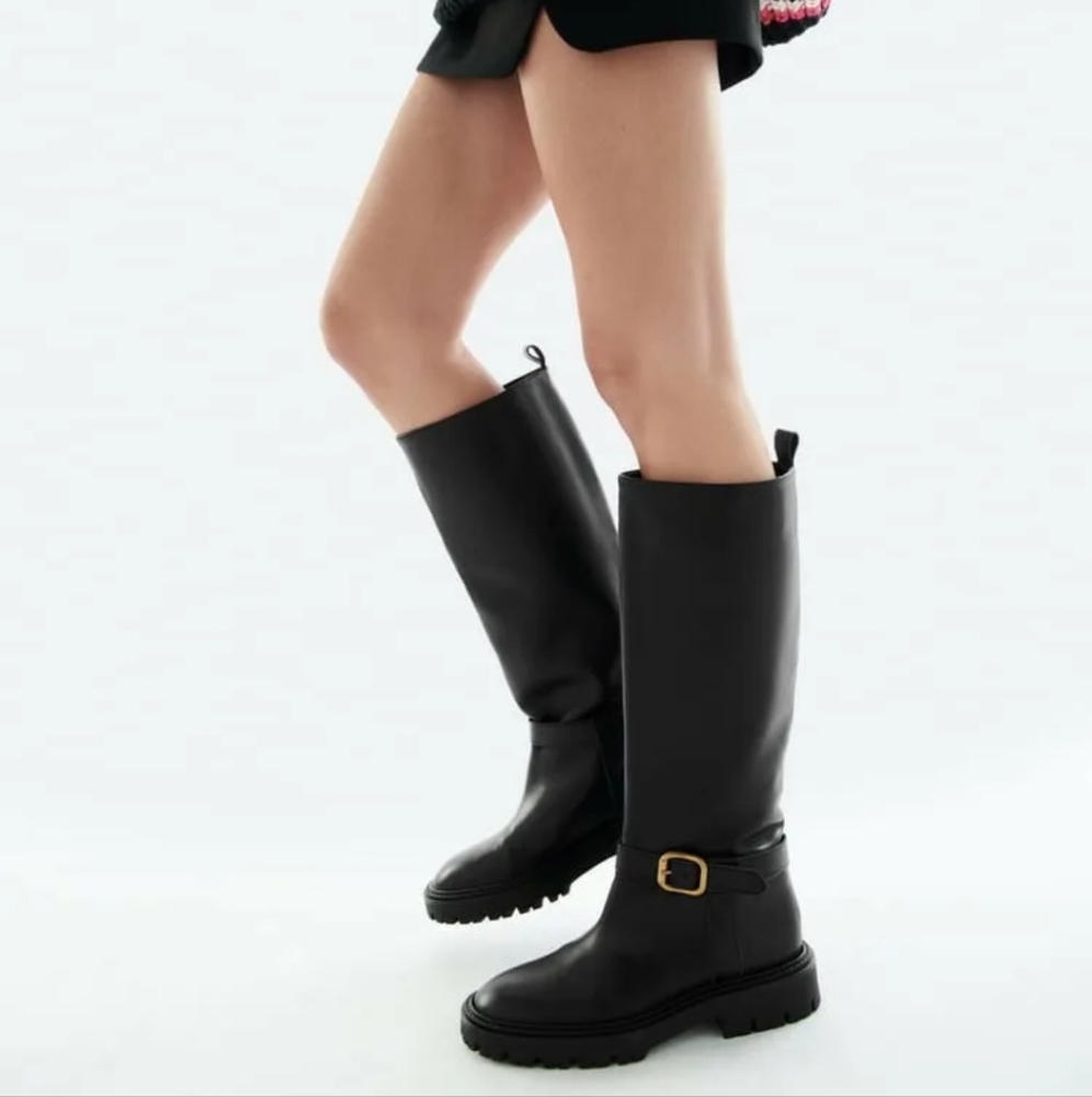 ZARA FLAT LEATHER BOOTS WITH BUCKLE